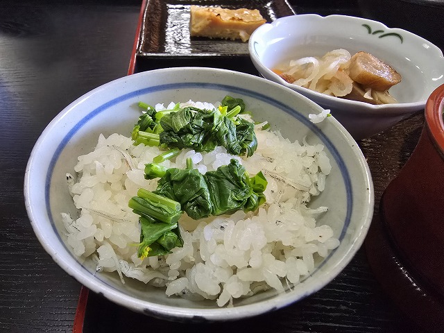 開田高原　そば処　まつば　数量限定そばランチ