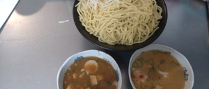 『つけ麺の達人 爆盛チャレンジ』（日清食品）