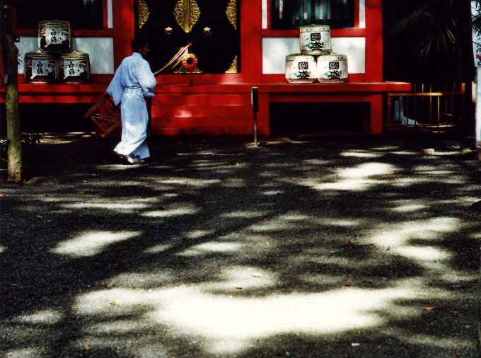 大宮八幡宮と鎌倉街道