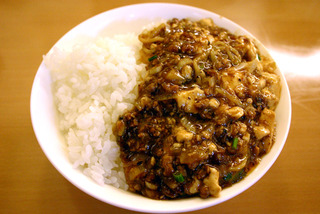 四川名菜　麺華（長野市権堂町）